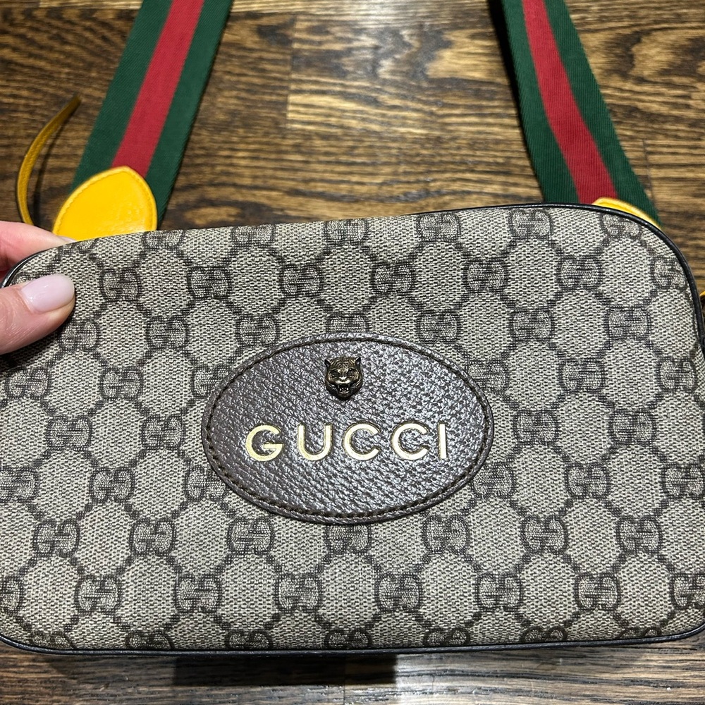 Gucci Canvas crossbody belt bag - Picture 2 of 14